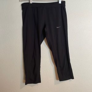 Nike dry-fit capri, medium